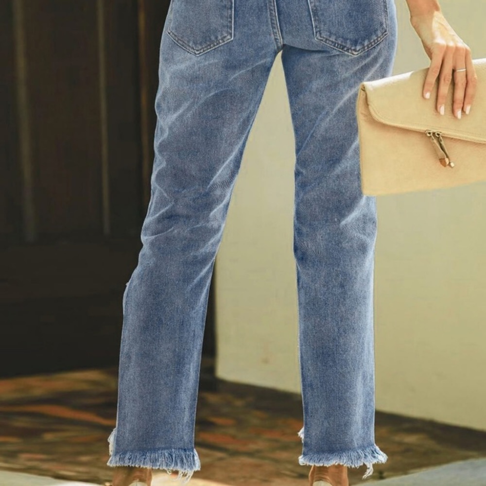 NWOT Destroyed/ Distressed Boyfriend Jeans - Picture 3 of 7